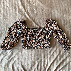 Zara Black Floral Puff Sleeve Crop Top Size M